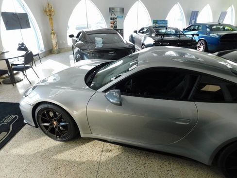 Used 2025 Porsche 911 Carrera T image 9