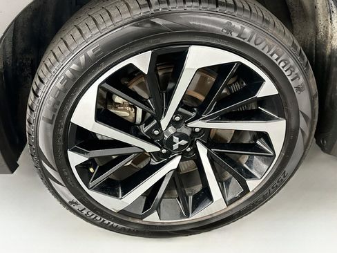 Used 2024 Mitsubishi Outlander SE AWD/4WD image 11