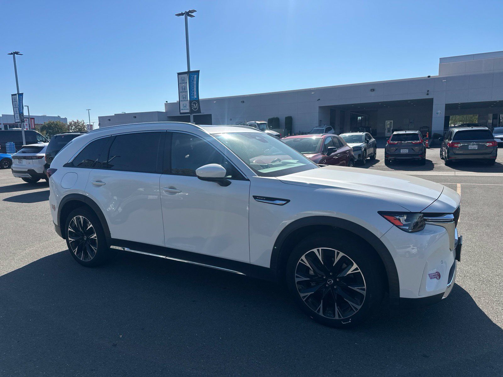 Used 2024 MAZDA CX-90 Plug-In Hybrid w/ Premium Pkg AWD/4WD image 2