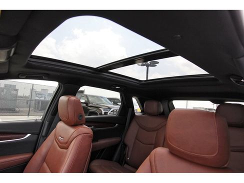 New 2026 Cadillac XT5 Premium Luxury w/ Driver Assist Package FWD image 24