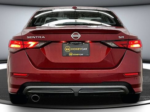 Used 2023 Nissan Sentra SR w/ Electronics Package FWD image 5