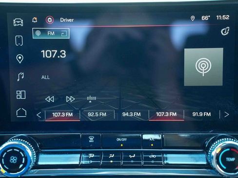 Used 2024 GMC Canyon Elevation image 34