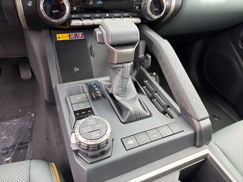 New 2026 Toyota Tacoma 4x4 Double Cab Hybrid image 15