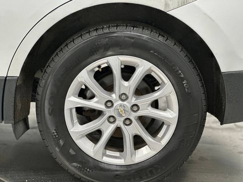 Used 2020 Chevrolet Equinox LT w/ Driver Convenience Package FWD image 25