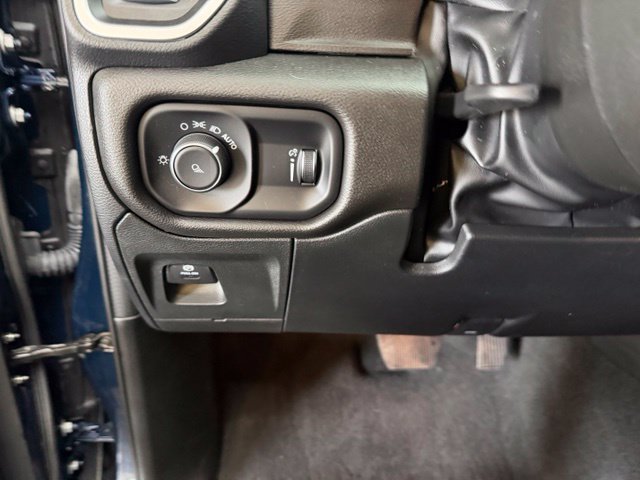 Used 2023 RAM 1500 Big Horn AWD/4WD image 20