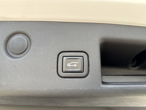 Used 2022 Chevrolet Equinox LT image 20