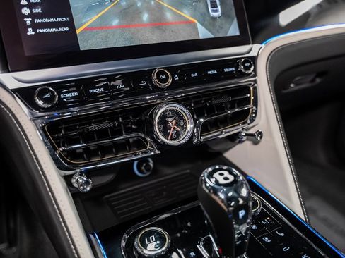 Used 2023 Bentley Flying Spur W12 image 51