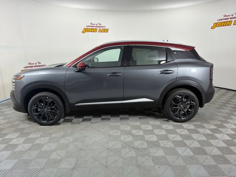 New 2026 Nissan Kicks SR w/ Interior Electronics Package FWD image 2