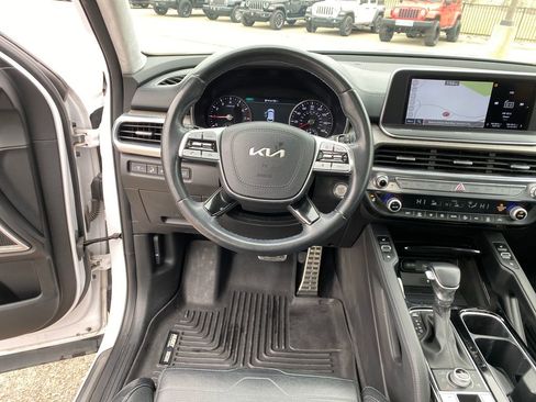 Used 2022 Kia Telluride SX w/ SX Prestige Package image 15