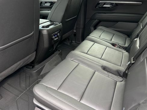 New 2026 Chevrolet Suburban LT w/ LPO, Dark Essentials Package image 12