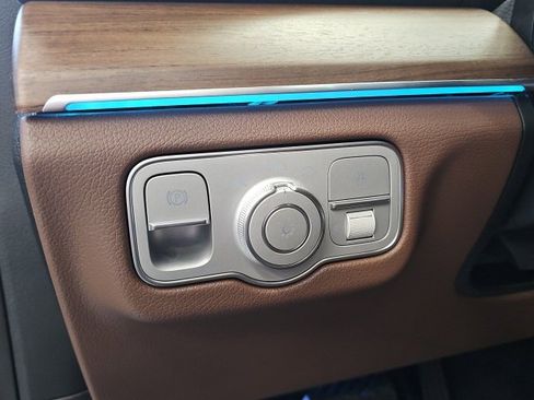 New 2026 Mercedes-Benz GLE 580 4MATIC image 17