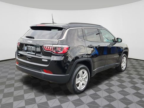 Used 2022 Jeep Compass Latitude AWD/4WD image 4