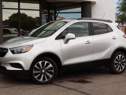 Used 2021 Buick Encore Preferred w/ Safety Package II FWD image 3
