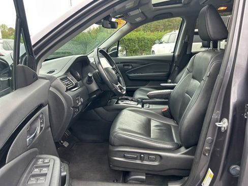 Used 2019 Honda Pilot Elite image 14