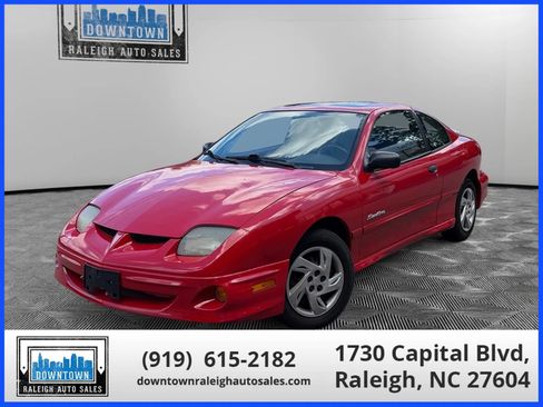 Used 2002 Pontiac Sunfire SE w/ Sun & Sound Pkg FWD image 17