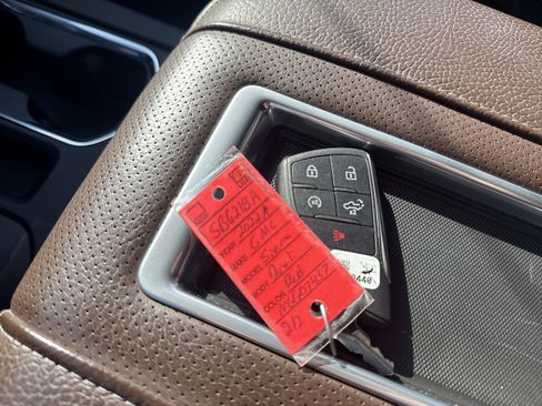 Used 2022 GMC Sierra 1500 Denali w/ Technology Package image 31