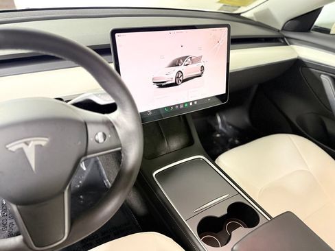 Used 2022 Tesla Model 3 Long Range AWD/4WD image 19