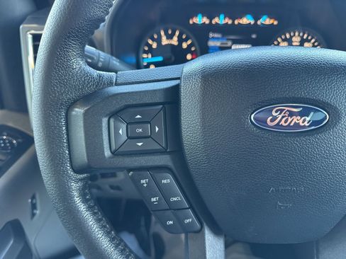 Used 2016 Ford F150 XLT w/ Equipment Group 302A Luxury AWD/4WD image 29