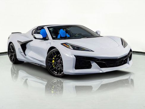 Used 2023 Chevrolet Corvette Z06 image 4