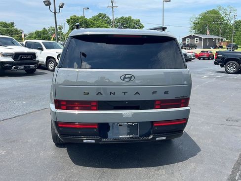 Used 2025 Hyundai Santa Fe Calligraphy AWD/4WD image 4