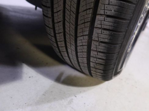 Used 2019 MAZDA CX-9 Touring w/ Touring Premium Package image 44