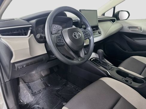 Used 2025 Toyota Corolla LE FWD image 23