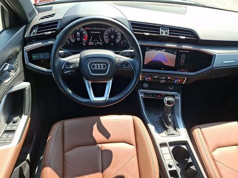 Used 2020 Audi Q3 2.0T Premium Plus w/ Premium Plus Package AWD/4WD image 2
