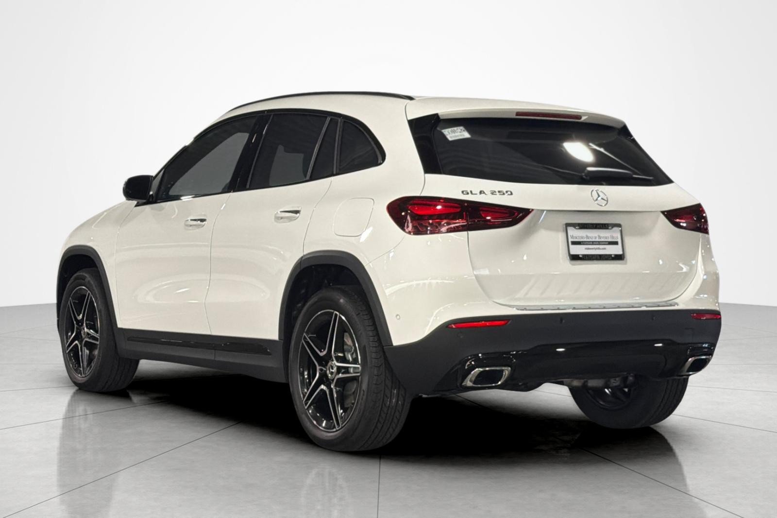 New 2026 Mercedes-Benz GLA 250 image 3