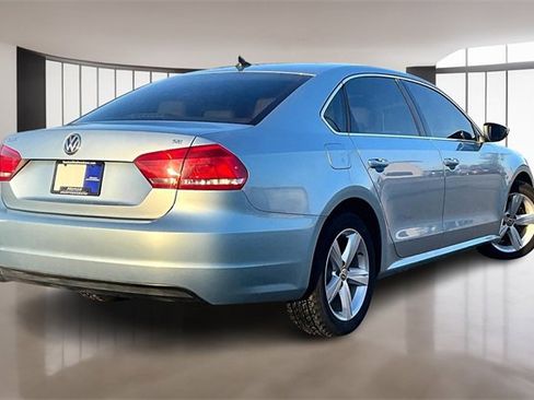 Used 2012 Volkswagen Passat 2.5 SE image 6