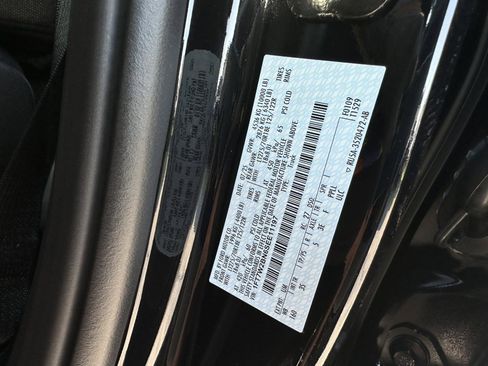 New 2025 Ford F250 XLT w/ FX4 Off-Road Package image 37