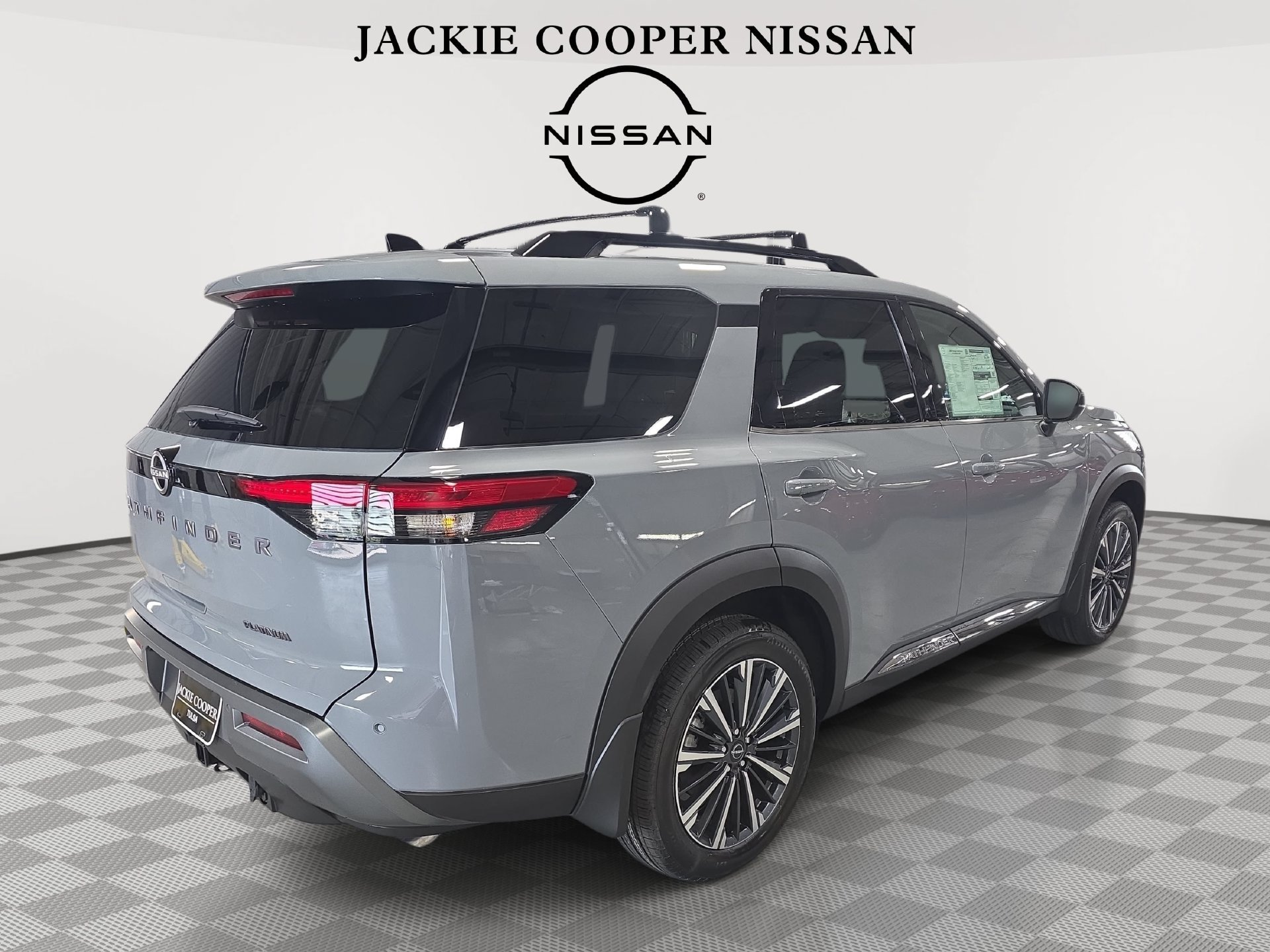 New 2026 Nissan Pathfinder Platinum FWD image 5
