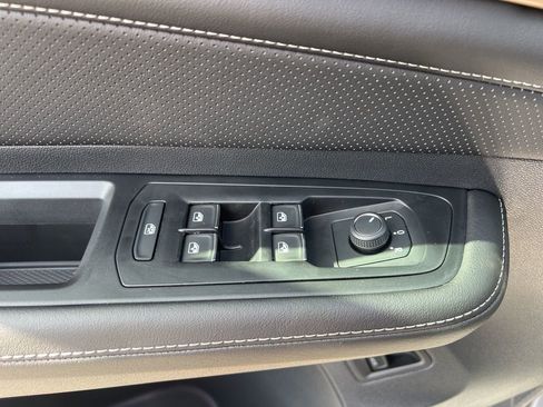 New 2026 Volkswagen Atlas SE image 18