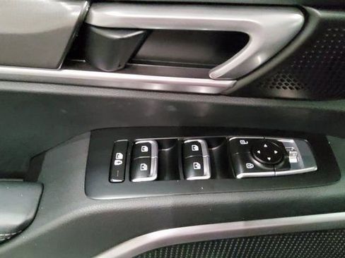 Used 2025 Kia Telluride S image 23