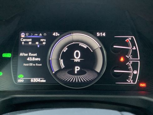 Used 2025 Lexus ES 300h w/ Luxury Package image 21