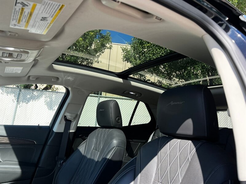 Used 2023 Buick Envision Avenir AWD/4WD image 17