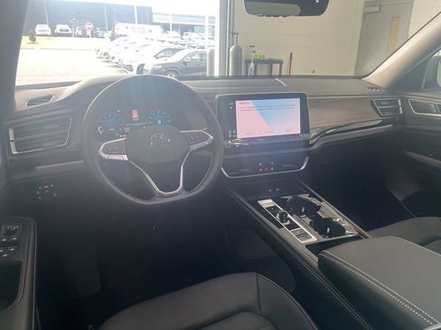 New 2026 Volkswagen Atlas SEL AWD/4WD image 13