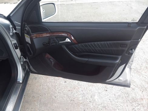 Used 2001 Mercedes-Benz S 500 image 21