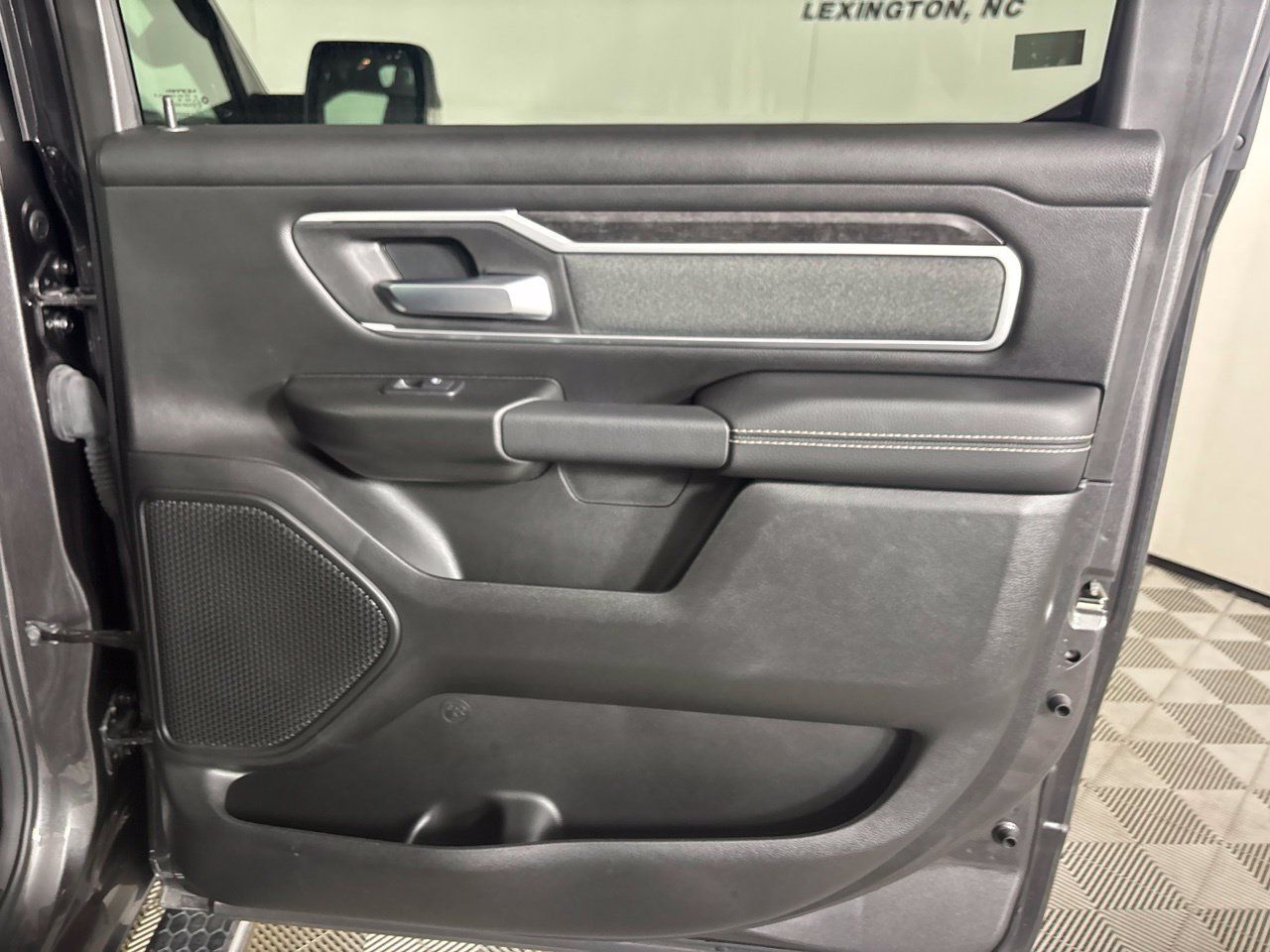 Used 2022 RAM 1500 Big Horn RWD image 21