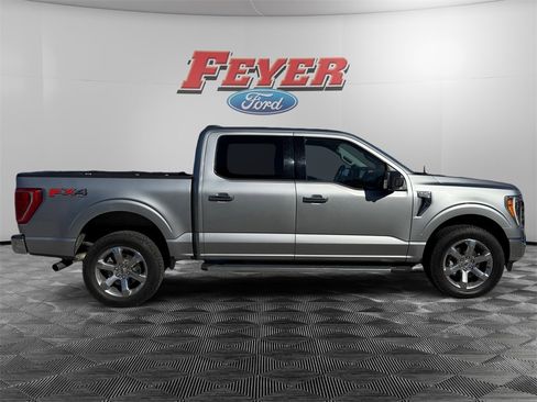 Certified 2022 Ford F150 XLT w/ Equipment Group 302A High image 6