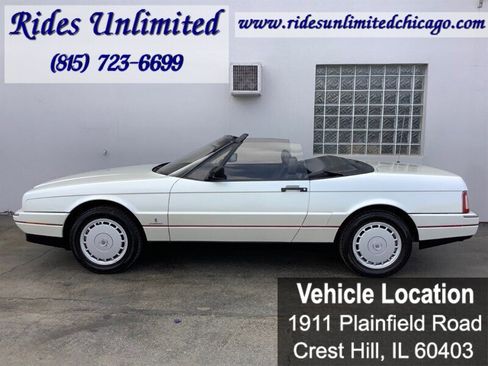 Used 1990 Cadillac Allante image 1