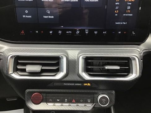 Used 2024 Ford Mustang Premium image 13