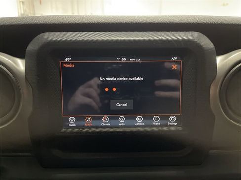 Used 2021 Jeep Gladiator Sport image 29