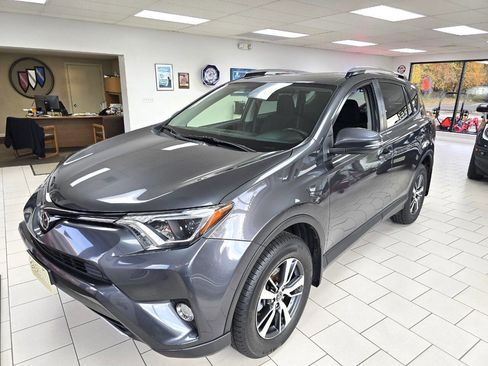 Used 2017 Toyota RAV4 XLE image 2
