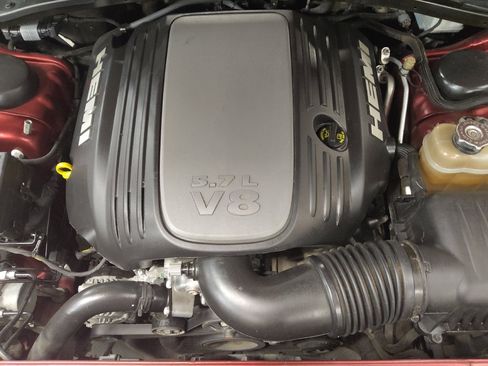 Used 2018 Dodge Challenger R/T Plus RWD image 30