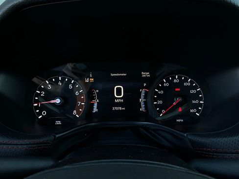 Used 2025 Jeep Compass Trailhawk image 38