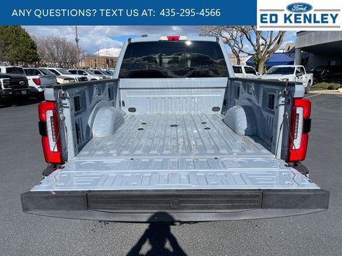 Used 2025 Ford F350 Platinum image 38