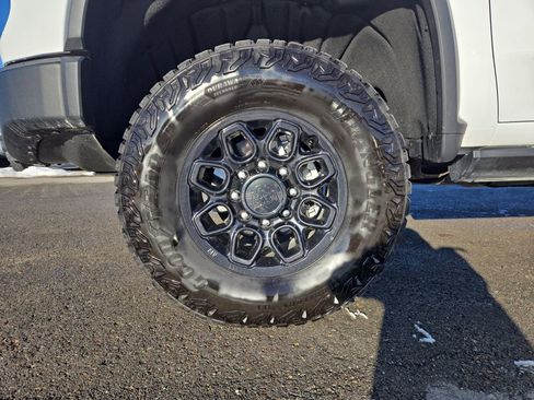 Used 2024 Chevrolet Silverado 2500 ZR2 w/ ZR2 Bison Edition image 10