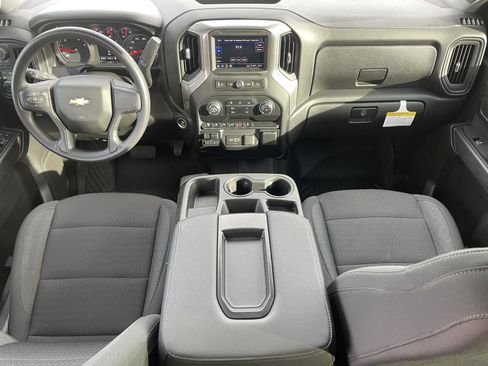 Used 2024 Chevrolet Silverado 2500 Custom w/ Custom Value Package image 29