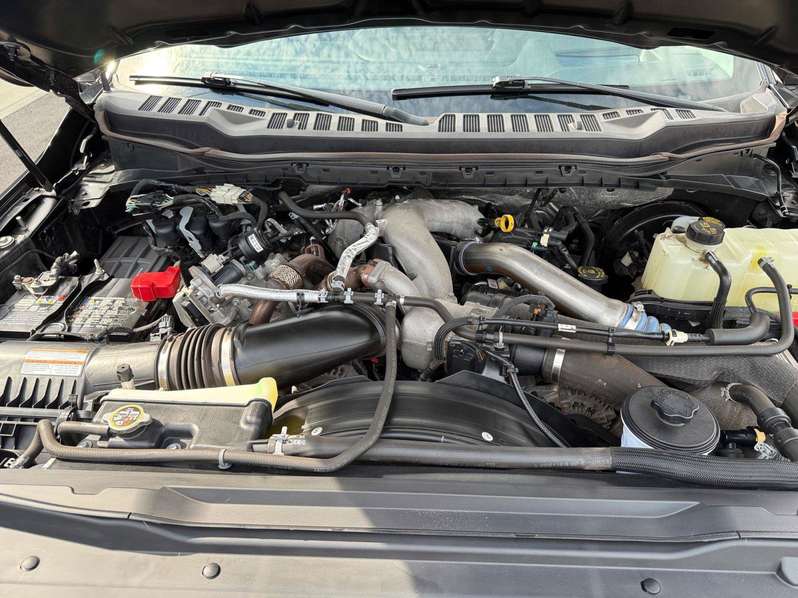 Used 2024 Ford F250 Lariat w/ Lariat Ultimate Package AWD/4WD image 31