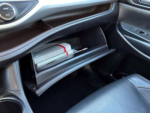 Used 2018 Toyota Highlander XLE image 35